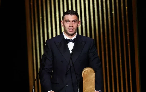 Dibu ganó el Premio Yashin por segundo año consecutivo