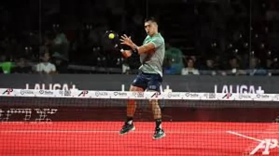 El salteño Maxi Arce brilló en su debut en el Máster A1 de Pádel