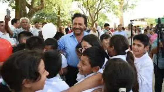 Orán: Sáenz habilitó un nuevo sector de juegos en plaza General Pizarro