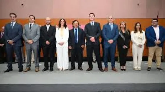 Juraron los nuevos miembros del gabinete de Sáenz