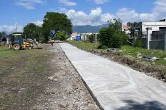 Avanzan las obras de las nuevas ciclovías sobre la ruta 28