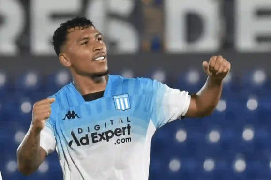 Roger Martínez dejó la "Academia" y jugará en Arabia