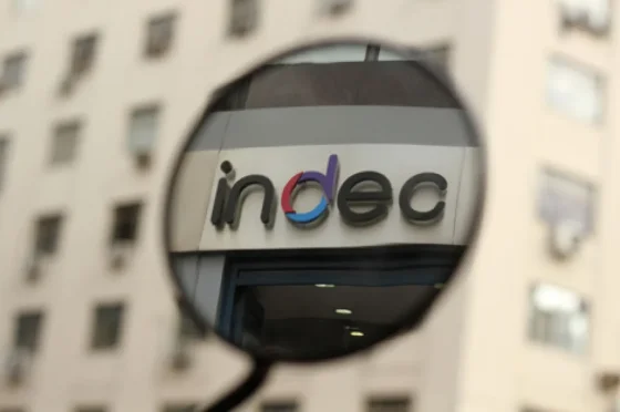 La inflación se desaceleró al 2,2% en enero y en el año acumula 84,5%