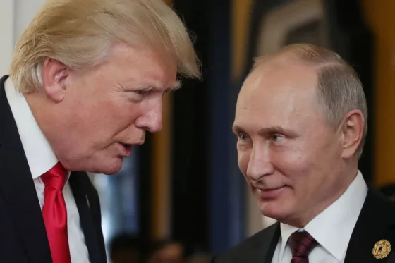 Putin acordó con Trump negociar un "alto el fuego total" con Ucrania