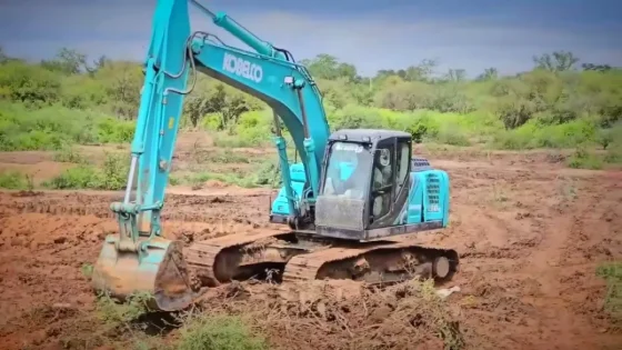 Vialidad trabajó en la zona afectada por la crecida del río Pilcomayo