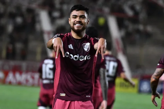 River le ganó a Universitario en su inicio en la Copa Libertadores