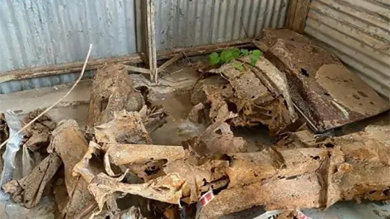 Encuentran un auto enterrado en la ex ESMA que habría sido usado en la dictadura