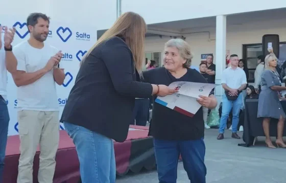 250 familias salteñas recibieron su regularización dominial