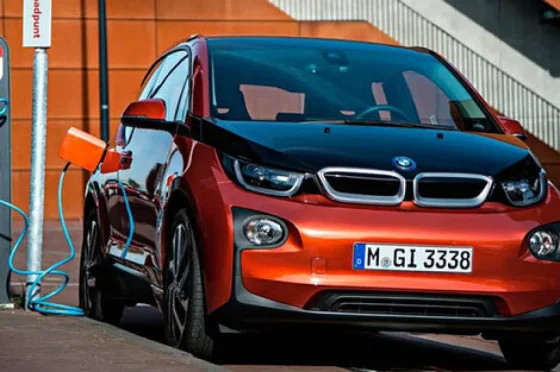 El Gobierno abre nueva convocatoria para importar autos híbridos y eléctricos sin arancel