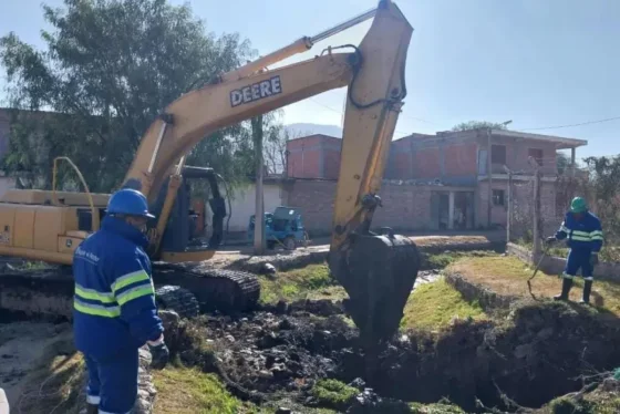 Aguas del Norte realizó tareas de ampliación de cloacas en Villa Juanita