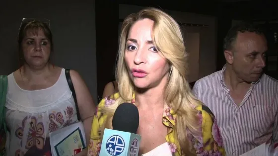 Secretaria General de ADP, Patricia Argañaráz junto al Gobernador Juan Manuel Urtubey