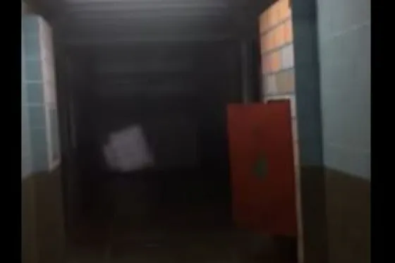 Captan en video la puerta “poseída” de un hospital (Video)